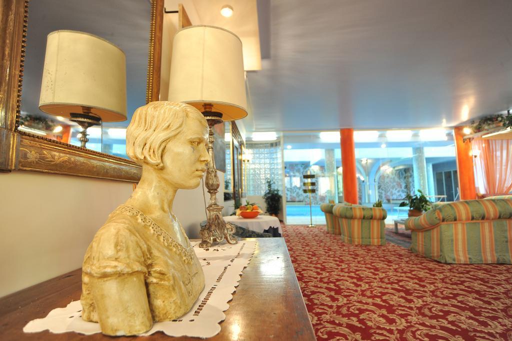 Hotel Ferrari Сальсомаджоре-Терме Экстерьер фото